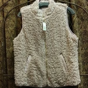 🎀💰 2/$30 NWOT Maurices Reversible Vest Size Large
